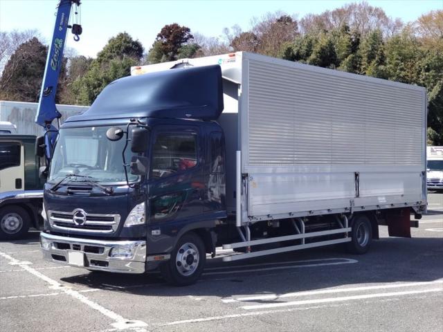 コンテナ倉庫 、アルミウイング車